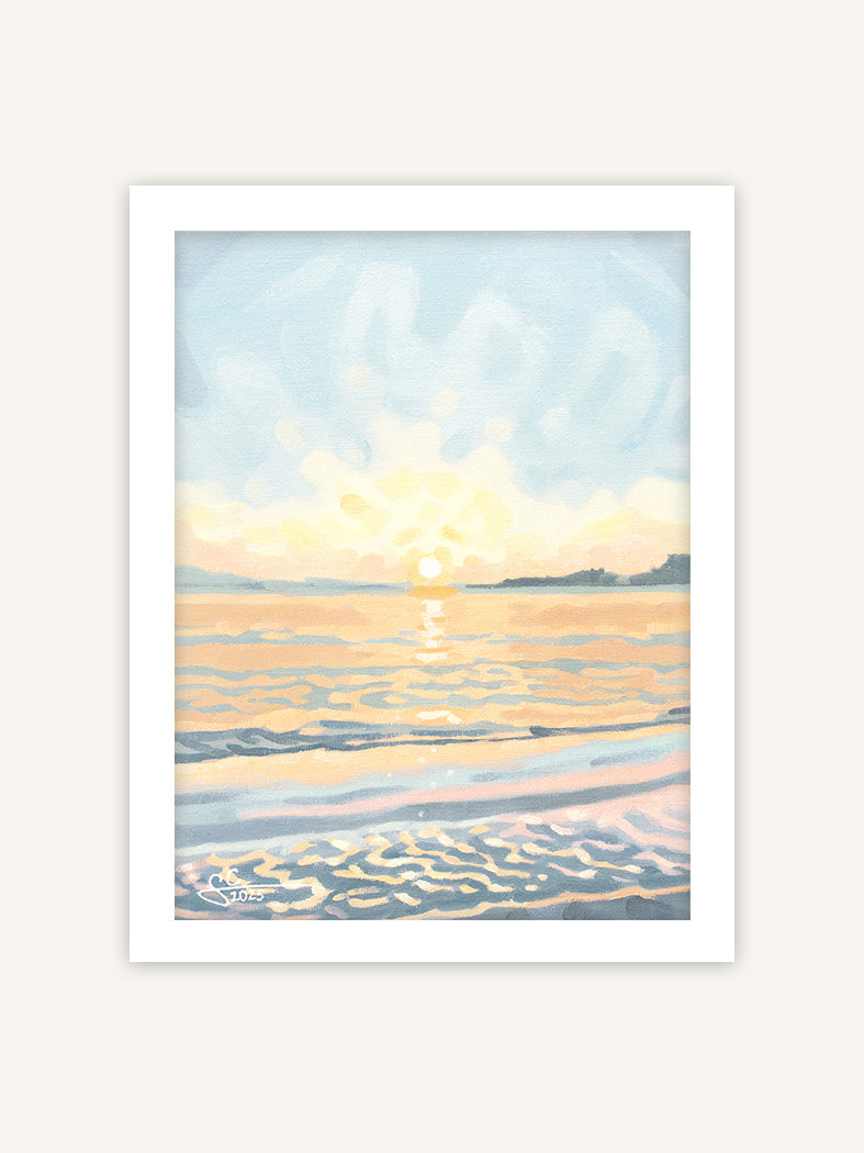 Toskana Strand Kunstdruck mit Sonnenuntergang über dem Meer, mediterranes Gemälde in weißem Rahmen